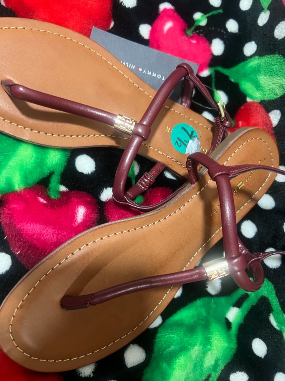 Tommy Hilfiger Women's Maroon T-Strap Leather Sandals